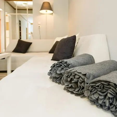 Appartement 95sqm 7min Center 2bedroom Gas Heating Marble Wc 2 Smarttv