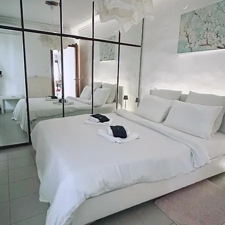 95sqm 7min Center 2bedroom Gas Heating Marble Wc 2 Smarttv Thessaloniki